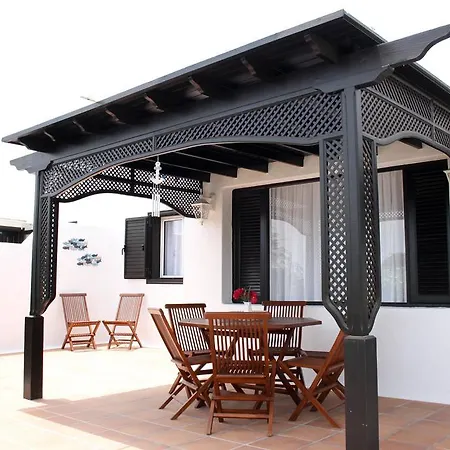 Casa Rosas By Buenavilla Holiday home *